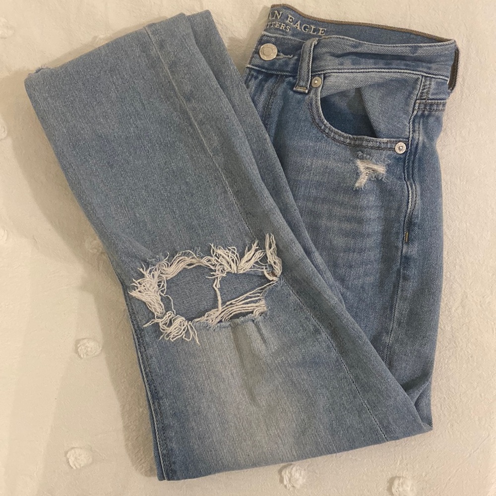 American Eagle Ripped Knee Mom Jeans